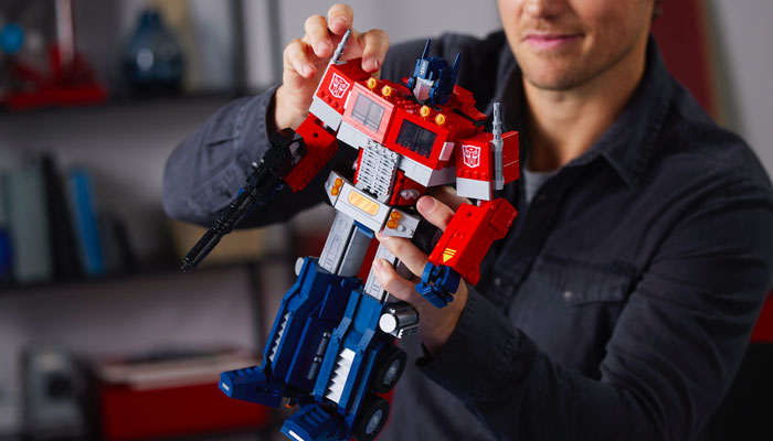 Hasbro discount lego transformers